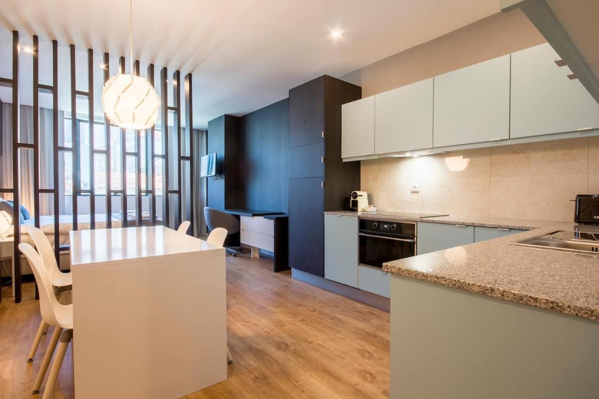 408 Gale Center Apartamento Wi-Fi, Estacionamento Порту Екстер'єр фото