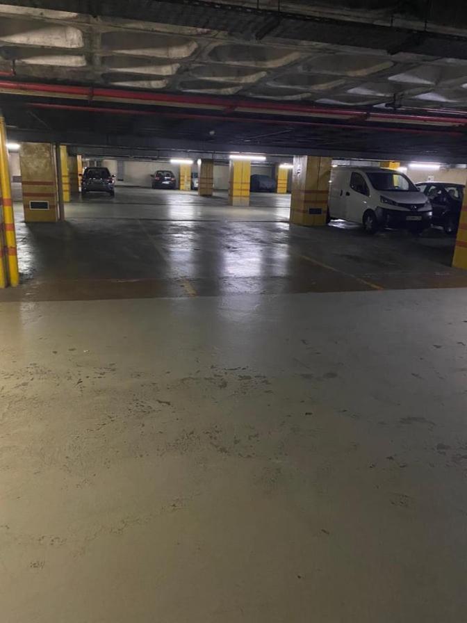 408 Gale Center Apartamento Wi-Fi, Estacionamento Порту Екстер'єр фото